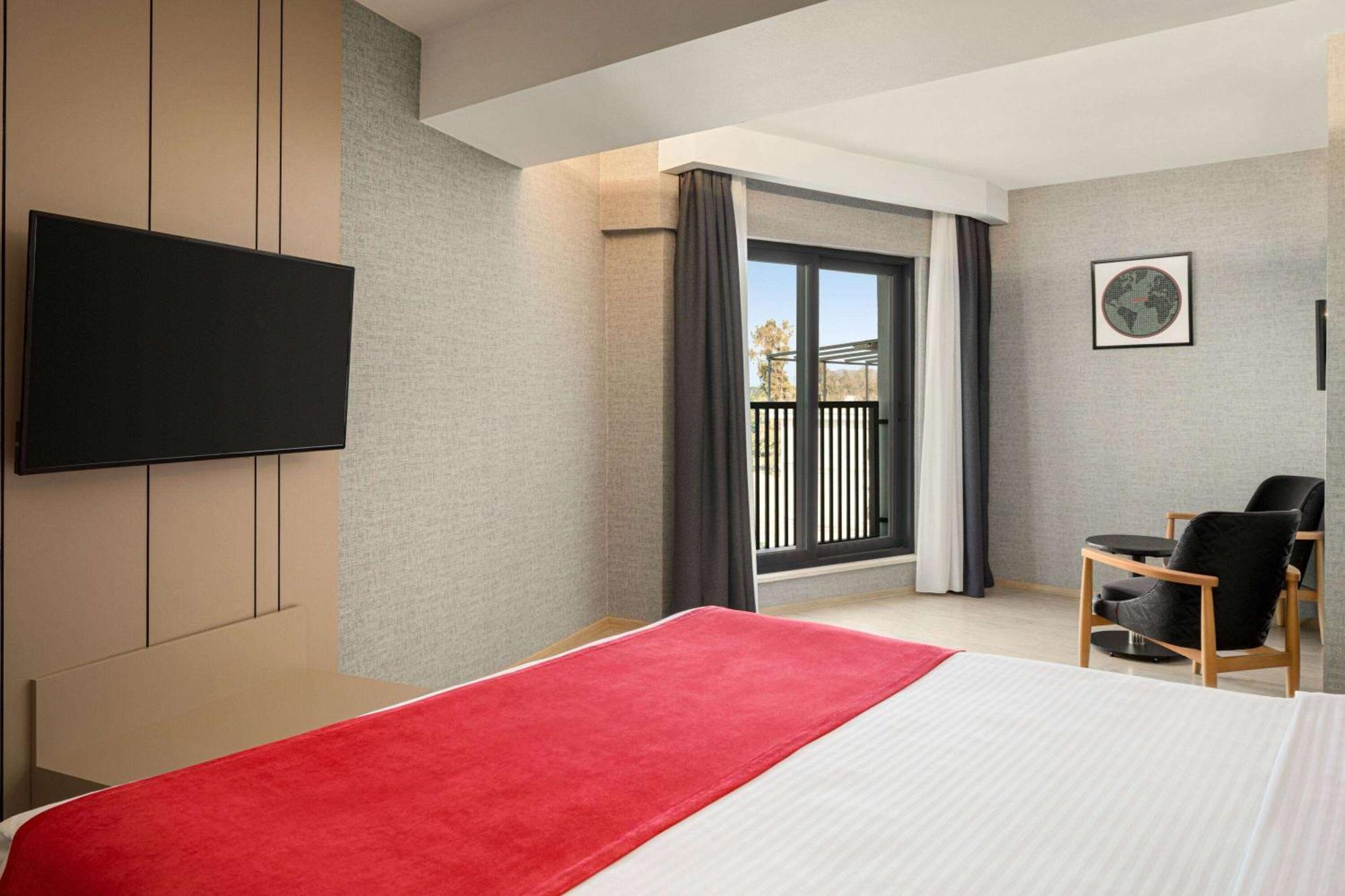 Ramada By Wyndham Dalaman Exterior foto